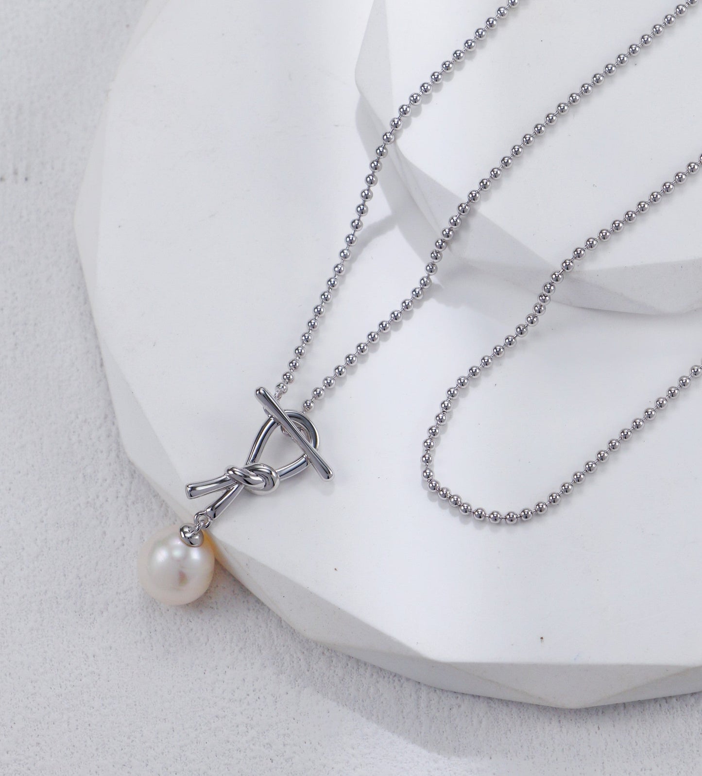 Ruyi Knot Pearl Necklace